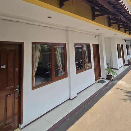 Hotel Maxim Kwitang Jakarta Exteriör bild
