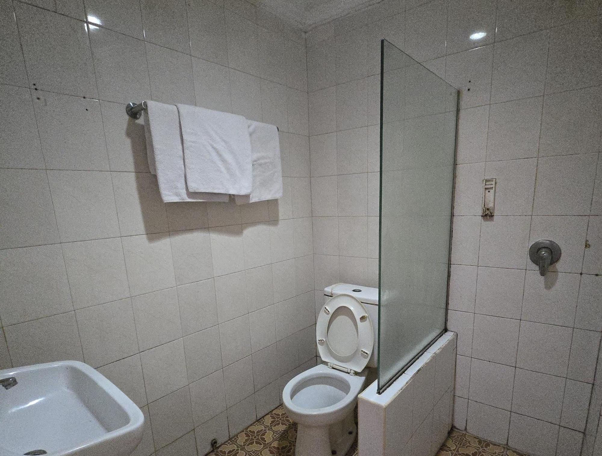Hotel Maxim Kwitang Jakarta Rum bild