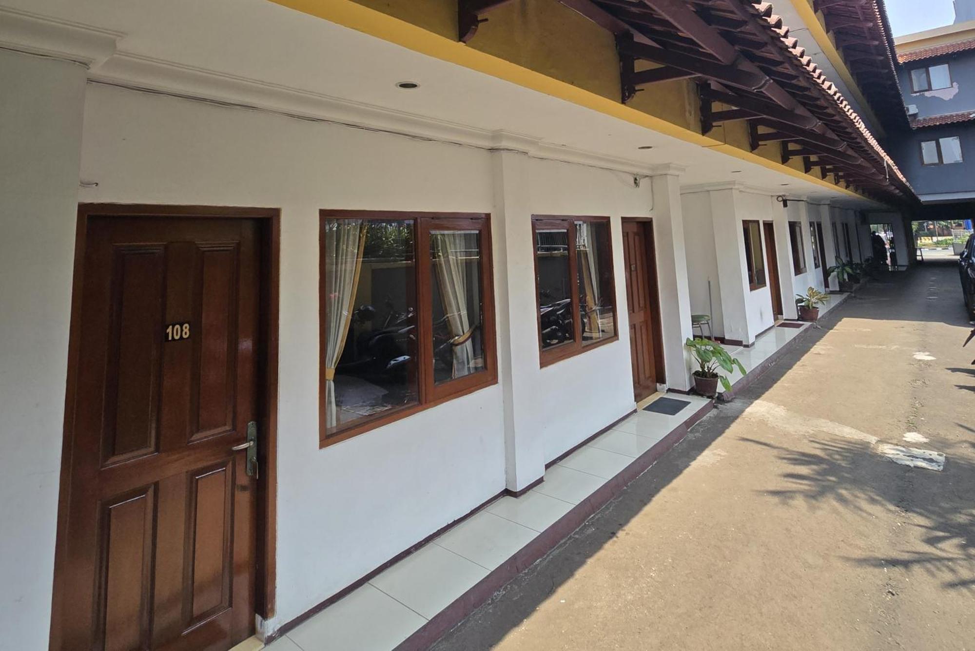 Hotel Maxim Kwitang Jakarta Exteriör bild