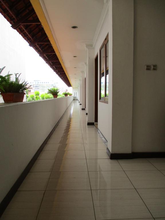Hotel Maxim Kwitang Jakarta Exteriör bild